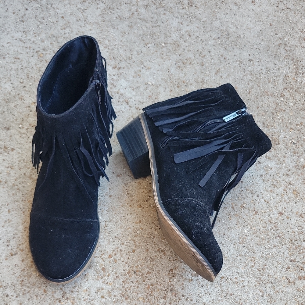 Chic Black Fringe Ankle Booties